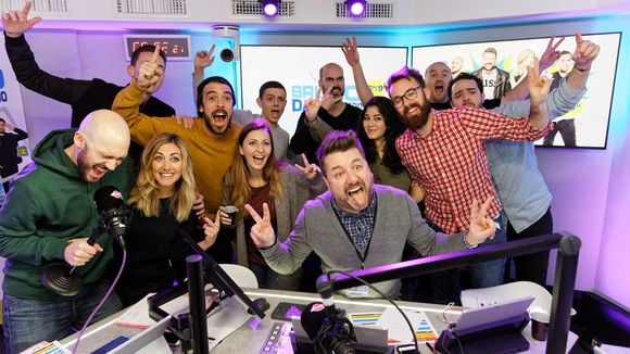 Dans les coulisses de la première matinale de Fun Radio à Neuilly