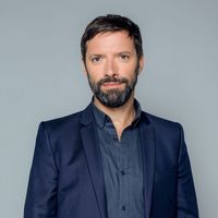 Julien Cazarre tacle le CSA, "en train de devenir une belle merde de propagandistes de la bien-pensance"