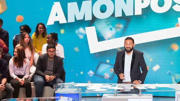 Invités : "Touche pas à mon poste" accueille Karine Le Marchand ce soir