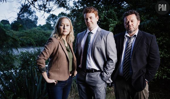 Fern Sutherland (Kristin), Nic Sampson (Lieutenant Breen) et Neill Rea (Mike Shepperd) dans "Brokenwood"