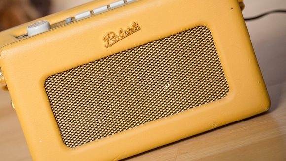 Audiences radio : RTL leader, France Inter remonte, Europe 1 à son plus bas historique, Fun Radio et RTL2 chutent