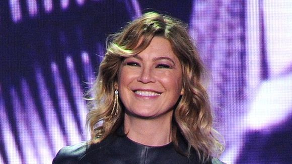 "Grey's Anatomy" : Ellen Pompeo balance sur les coulisses et avoue qu'elle s'est "mal comportée"