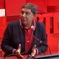 Jean-Pierre Foucault tacle "On n'est pas couché" et Christine Angot : "Ca me rend malade"