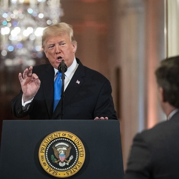 Donald Trump face à Jim Acosta