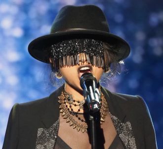 Monstre chante 'Reckoning Song' dans 'The Voice'