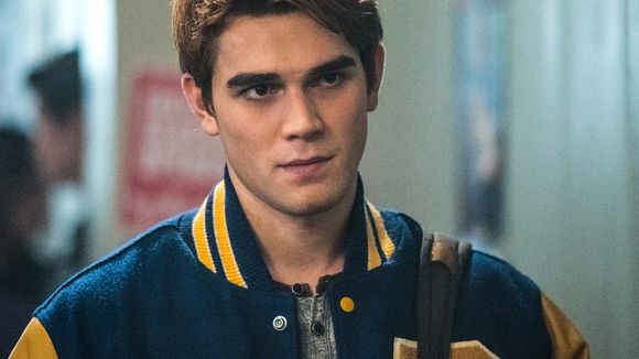 "Riverdale", "Flash", "Batwoman", "Charmed", "Supergirl"... : The CW renouvelle (presque) toutes ses séries !