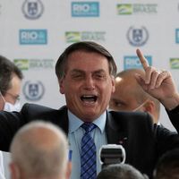 Jair Bolsonaro à un journaliste : "J'ai envie de te fermer la gueule à coups de poings"