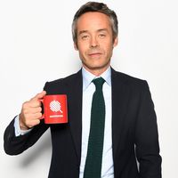 Audiences access 19h : Yann Barthès au top, Nagui leader, "10 couples parfaits" à son plus haut