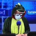 "Mask Singer" : Un dinosaure interviewe Anggun sur Europe 1