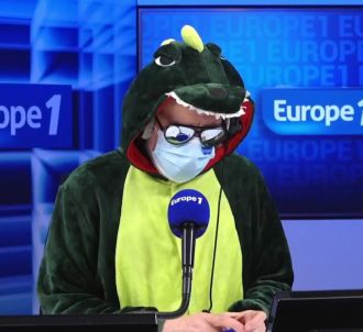 <p>Europe 1 : Philippe Vandel se déguise en dinosaure et...