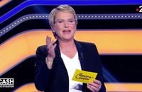 Élise Lucet présente... "Questions pour un champion" sur France 2.