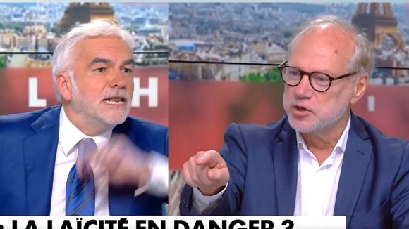 "Vous me prenez pour un con !" : Laurent Joffrin s'énerve sur CNews avant d'être recadré par Pascal Praud