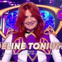 "Je me suis évanouie" : Adeline Toniutti raconte ses difficultés lors de sa participation à "Mask Singer"