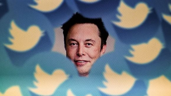 Twitter : Elon Musk dévoile pourquoi des "limites temporaires" bloquent des milliers d'utilisateurs