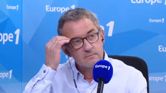 "Ah merde !" : Christophe Dechavanne recadré par Léa Salamé après une bourde sur "Quelle époque"