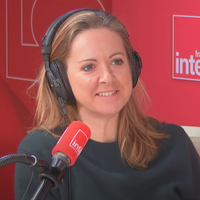 "Natasha St-Pier est un peu la Guillaume Meurice de TF1" : Charline Vanhoenacker se moque du clash entre Inès Reg et la chanteuse