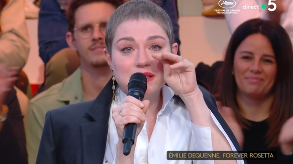 "Je n'aurais jamais imaginé être ici..." : En larmes, Emilie Dequenne bouleverse en évoquant son cancer dans "C à vous"