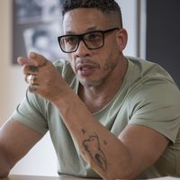 Audiences : Quel score pour le retour de la série "Le remplaçant" avec JoeyStarr sur TF1 face aux débuts de la fiction "Les gouttes de Dieu" sur France 2 ?