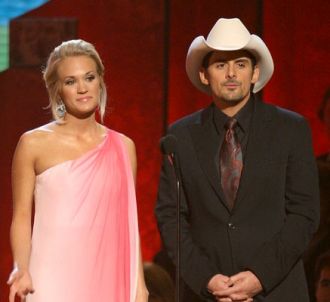 Carrie Underwood et Brad Paisley présentaient les CMA...