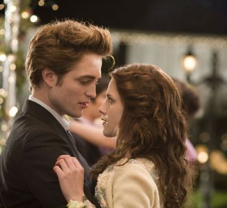 Robert Pattinson et Kristen Stewart dans 'Twilight -...