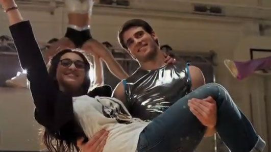 Nouvelle Star : le premier clip de Camélia-Jordana (vidéo)