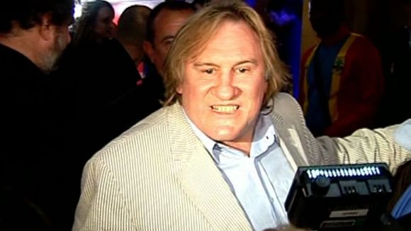 Zapping : Gérard Depardieu insulte une journaliste (vidéo)