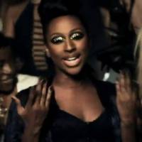 Clip : Alexandra Burke fait la fête "All Night Long"