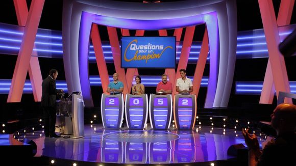 Découvrez le nouveau décor de "Questions pour un champion"