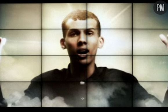 Stromae dans le clip de "House'llelujah"