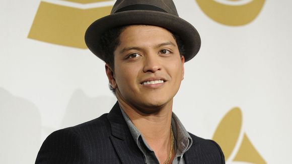 Charts US : Bruno Mars et Katy Perry explosent les compteurs de ventes