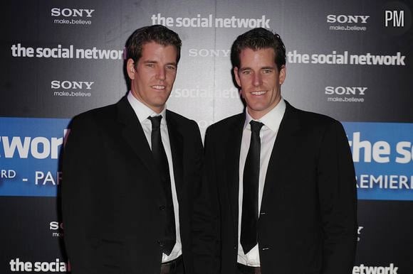 Les frères Winklevoss lors de la première du film "The social network", en octobre 2010