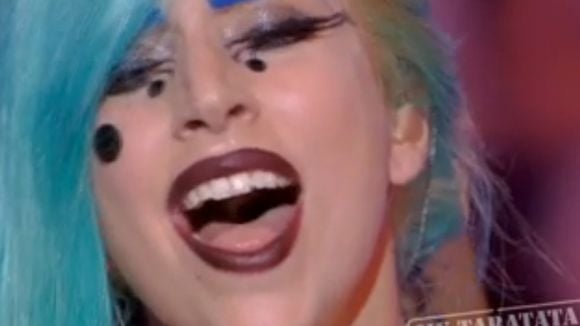 Zapping : Le retour de Lady Gaga piano/voix dans Taratata