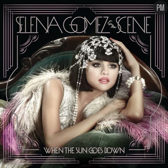 10. Selena Gomez & the Scene - When the Sun Goes Down, 33.000 ventes (-26%)