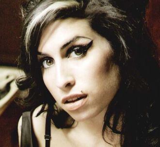 Amy Winehouse sur la pochette du single 'Tears Dry on...