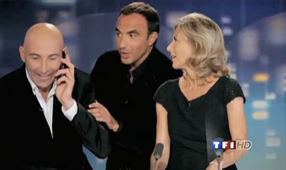 Nicolas Canteloup entouré de Claire Chazal et Nikos Aliagas pour "20h, c'est Canteloup".