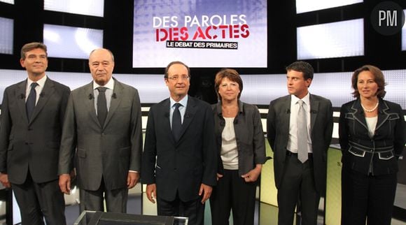 Les candidats à la primaire socialiste lors du premier débat.