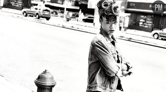 Rihanna sur la pochette du single "We Found Love"