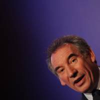 JDC-151 : Culot Hollandais, Le toupet de Bayrou, La reconversion de Besson