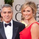George Clooney et Stacey Keibler sur le tapis rouge des Golden Globes 2012