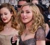 Madonna sur le tapis rouge des Golden Globes 2012