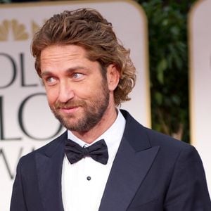 Gerard Butler sur le tapis rouge des Golden Globes 2012