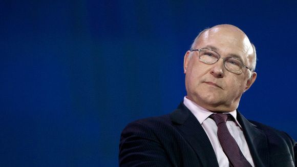 L'épouse de Michel Sapin, journaliste aux Echos, demande à son employeur de trancher sur son avenir