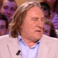 Zapping : Edouard Baer tente tant bien que mal de contenir Gérard Depardieu au "Grand Journal"