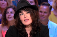 Isabelle Adjani : "Je ne prendrai pas 10 kilos de plus pour jouer Anne Sinclair"