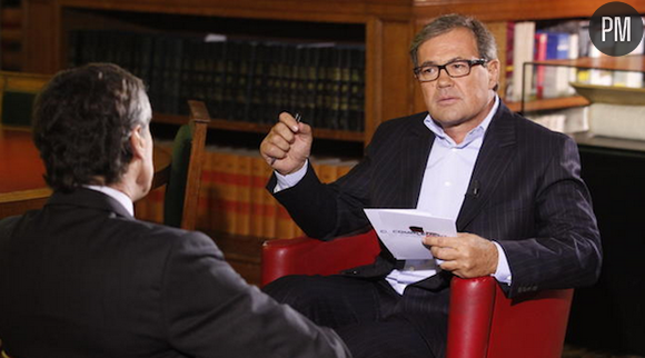 Benoît Duquesne et "Complément d'enquête" interdits de tournage dans la Mairie du 19e.