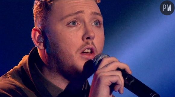 James Arthur dans le clip "Impossible"