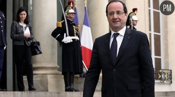 Selon un sondage, François Hollande serait moins bien traité par les médias que Nicolas Sarkozy