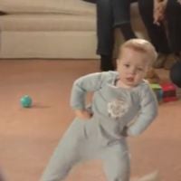 Un bébé danse le "Gangnam style" dans une pub anglaise