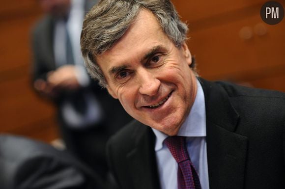 Jérôme Cahuzac, ministre du budget, demande à Mediapart de reconnaître son erreur.