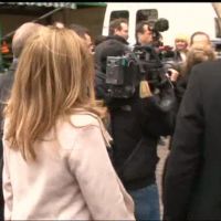 Valérie Trierweiler s'énerve violemment contre un cameraman (vidéo)